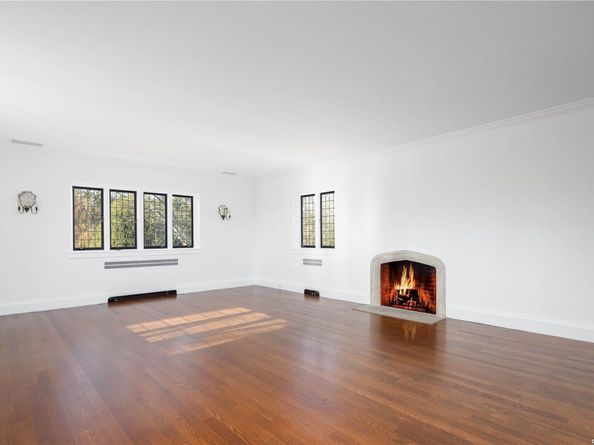 16 Tuthill Lane, Remsenburg NY 11960
