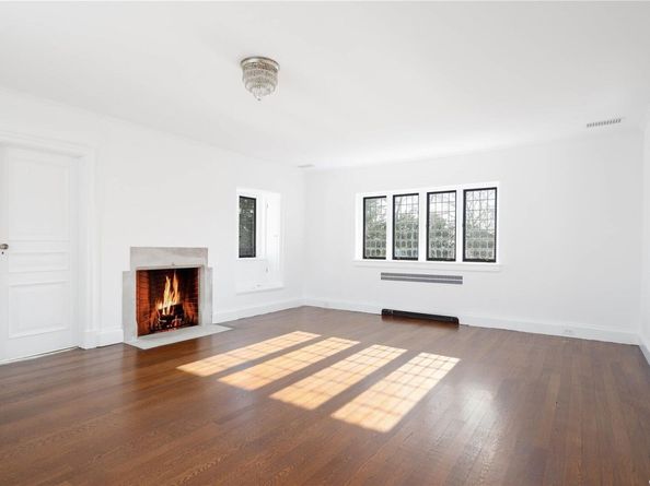 16 Tuthill Lane, Remsenburg NY 11960