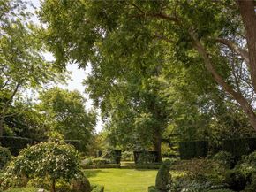 16 Tuthill Lane, Remsenburg NY 11960