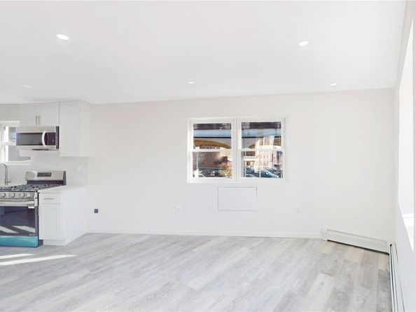 308 Beach 86th Street, Far Rockaway NY 11693