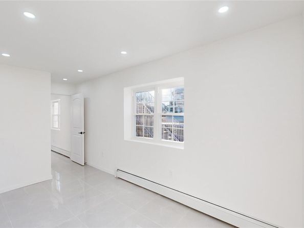 308 Beach 86th Street, Far Rockaway NY 11693