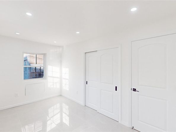 308 Beach 86th Street, Far Rockaway NY 11693