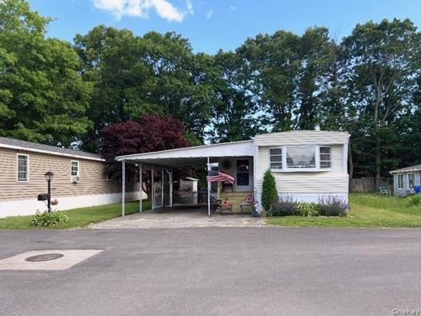 42 Ticonderoga Drive, Bohemia NY 11716