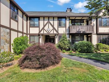 9 Foxwood Drive