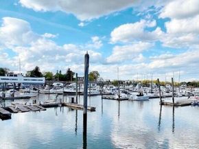 30 DAVENPORT Avenue 1B, New Rochelle NY 10805