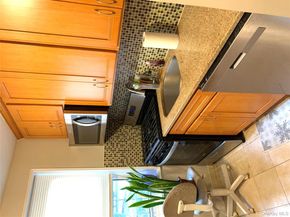 30 DAVENPORT Avenue 1B, New Rochelle NY 10805