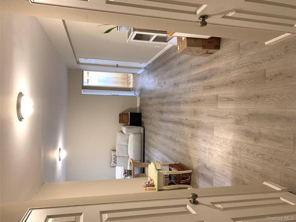 30 DAVENPORT Avenue 1B, New Rochelle NY 10805