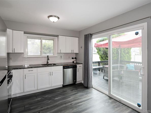 4 Naples Avenue, Central Islip NY 11722