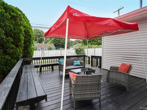 4 Naples Avenue, Central Islip NY 11722