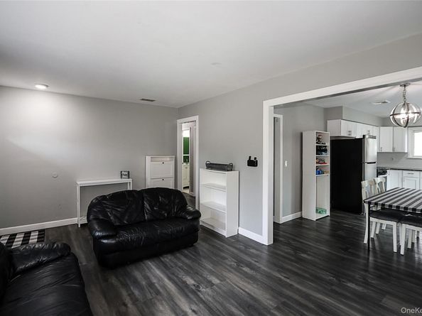 4 Naples Avenue, Central Islip NY 11722