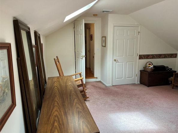 22 Jerusalem Hollow Road, Manorville NY 11949