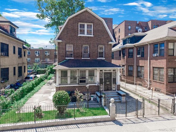 40-44 Hampton Street, Elmhurst NY 11373