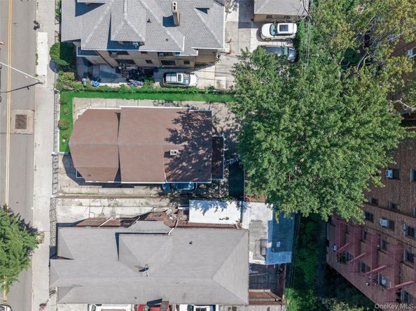 40-44 Hampton Street, Elmhurst NY 11373