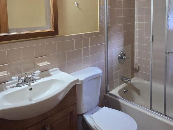 3001 Olinville Avenue, Bronx NY 10467