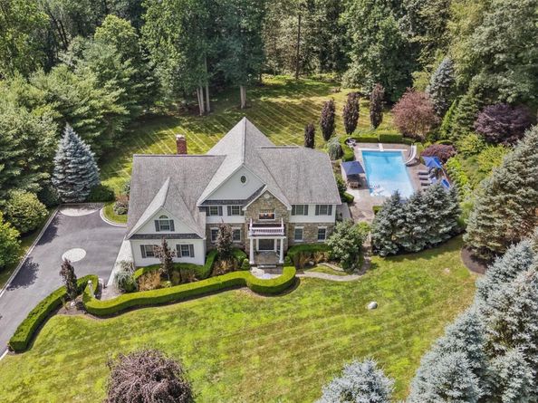 6 Shard Court, Katonah NY 10536