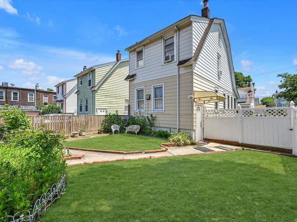 102-20 218th Place, Queens Village NY 11429