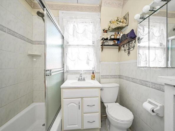 102-20 218th Place, Queens Village NY 11429