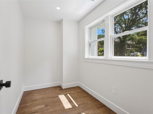 302 Washington Avenue, Pleasantville NY 10570