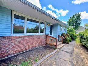 33 Princeton Street, Bay Shore NY 11706