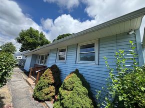 33 Princeton Street, Bay Shore NY 11706