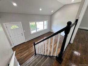 33 Princeton Street, Bay Shore NY 11706