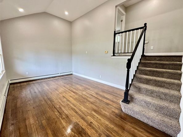 33 Princeton Street, Bay Shore NY 11706