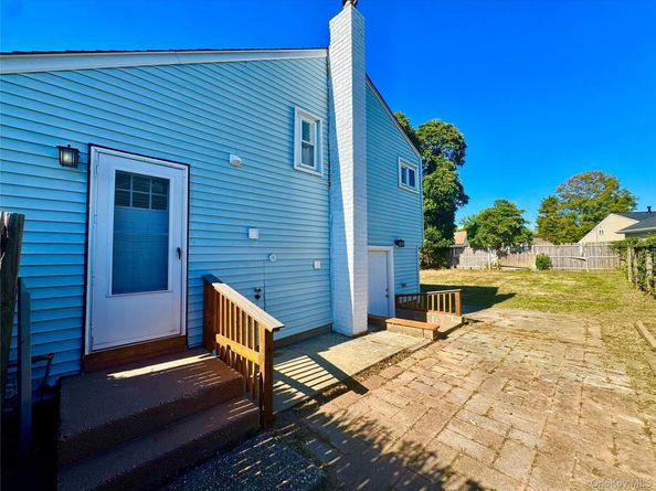 33 Princeton Street, Bay Shore NY 11706
