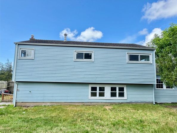 33 Princeton Street, Bay Shore NY 11706
