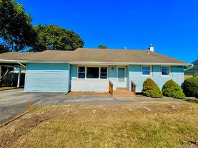 33 Princeton Street, Bay Shore NY 11706