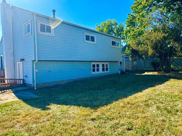 33 Princeton Street, Bay Shore NY 11706