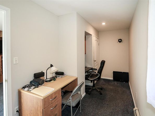 4 Terry Court, North Babylon NY 11703