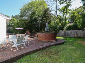 4 Terry Court, North Babylon NY 11703