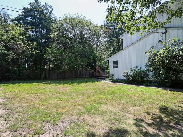 4 Terry Court, North Babylon NY 11703