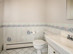 4 Terry Court, North Babylon NY 11703