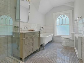 15 Calton Lane, New Rochelle NY 10804