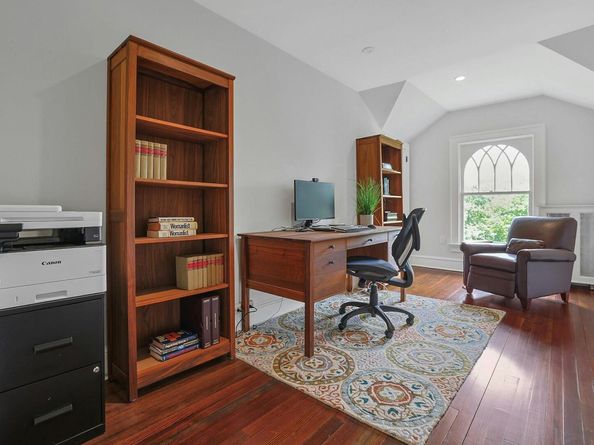 15 Calton Lane, New Rochelle NY 10804