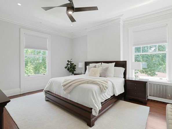 15 Calton Lane, New Rochelle NY 10804