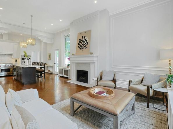 15 Calton Lane, New Rochelle NY 10804