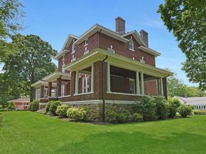 15 Calton Lane, New Rochelle NY 10804