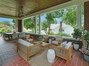 15 Calton Lane, New Rochelle NY 10804