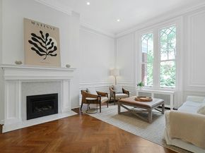 15 Calton Lane, New Rochelle NY 10804