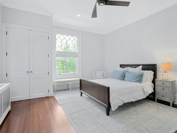 15 Calton Lane, New Rochelle NY 10804