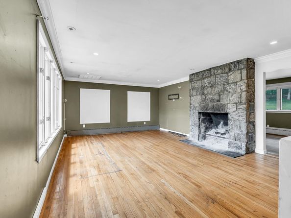 297 Woodbury Road, Huntington NY 11743