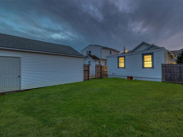 15 Jefferson Avenue, Bellmore NY 11710