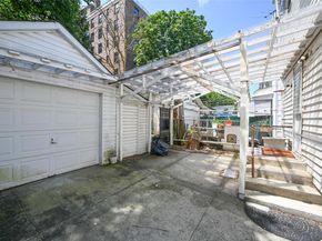 156-14 65 Avenue, Flushing NY 11367