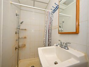 156-14 65 Avenue, Flushing NY 11367