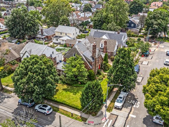201-20 28th Avenue, Bayside NY 11360