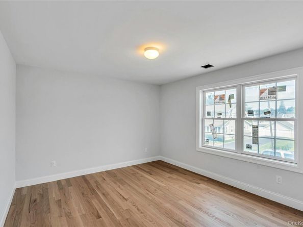 68 Caroline Street, Bethpage NY 11714