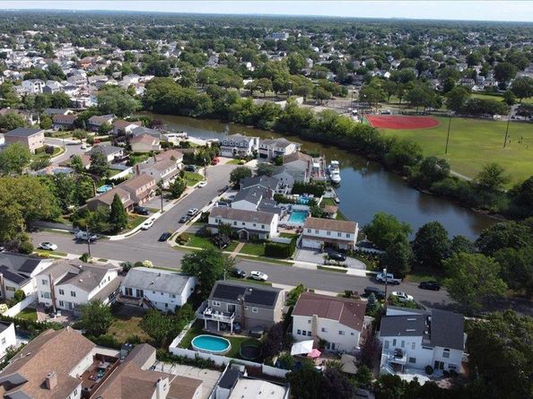 2770 Lincoln Boulevard, Merrick NY 11566