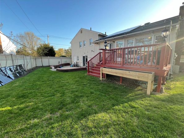 178 Gerhard Road, Plainview NY 11803